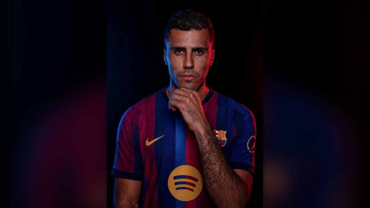 Barcelona Lempar Penawaran Kedua Rp1,1 Triliun demi Boyong Rodri dari Man City